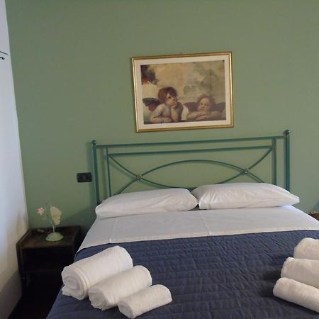 Tasi Apartaments Cento  Extérieur photo
