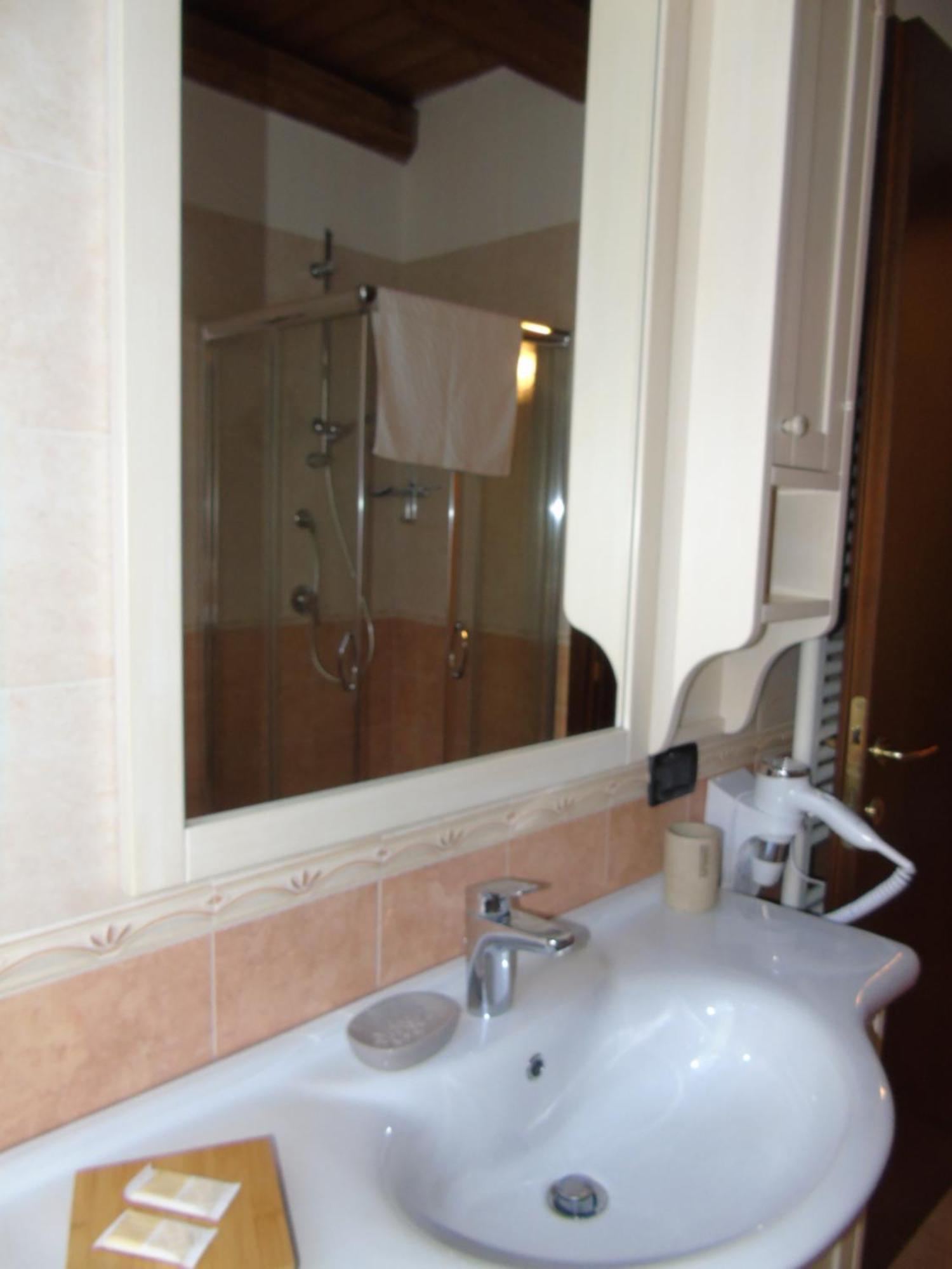 Tasi Apartaments Cento  Extérieur photo